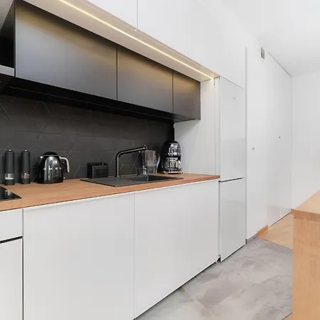 Апартаменти Two Level 2waters By Renters Вроцлав